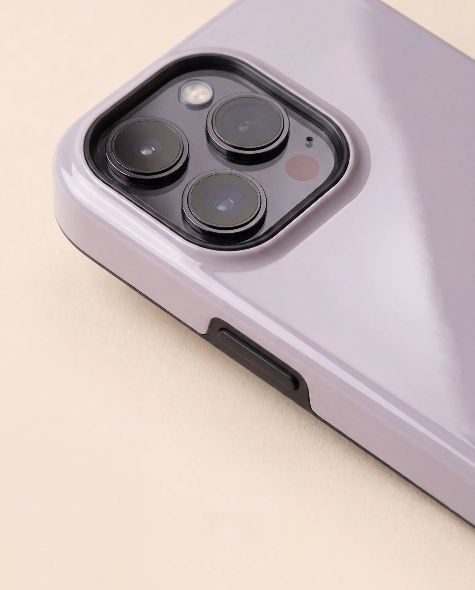 HIBA Lavender iPhone case feature details